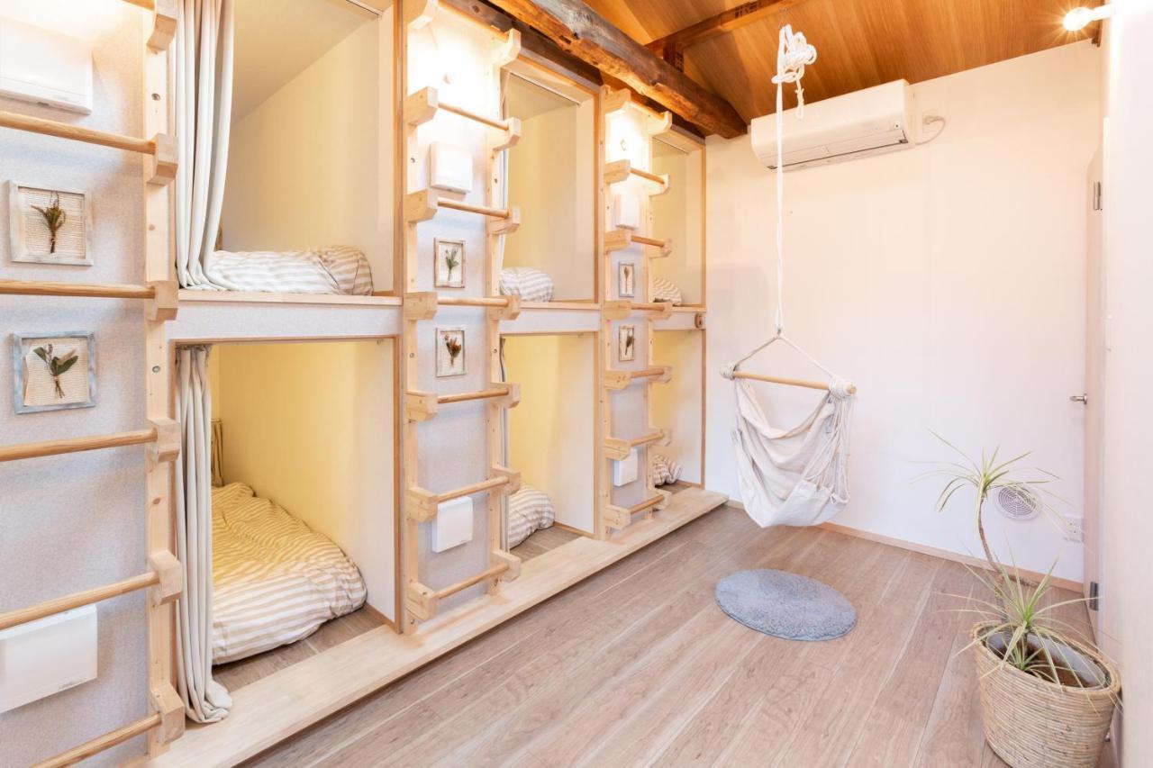 173 On The Island: Private Enoshima Near Nakamise Street